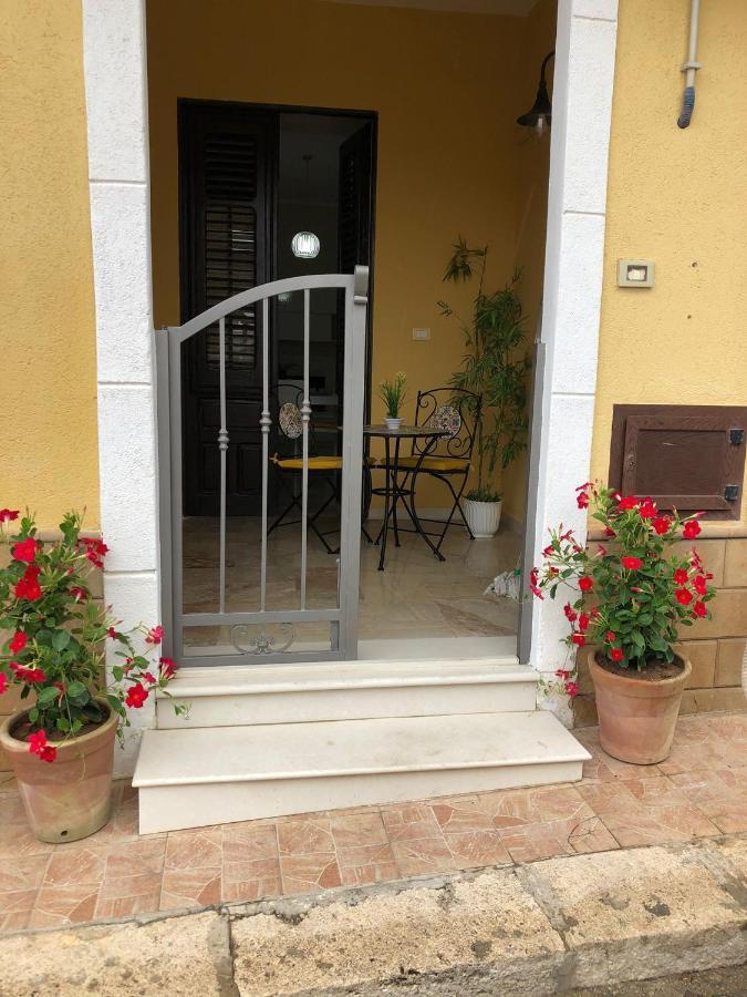 Casa Vacanze Makari Trappeto  Luaran gambar